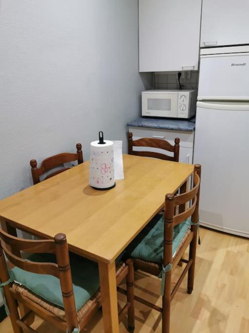 Appartement Meubles A Villeurbanne Lyon Ngoại thất bức ảnh