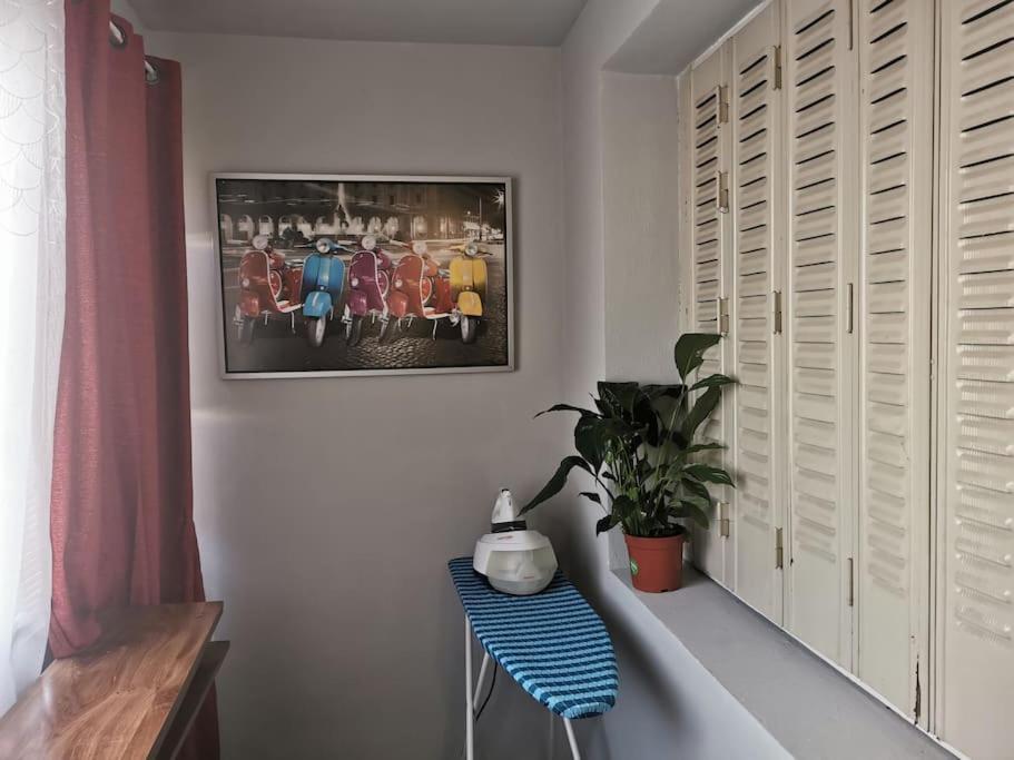 Appartement Meubles A Villeurbanne Lyon Ngoại thất bức ảnh