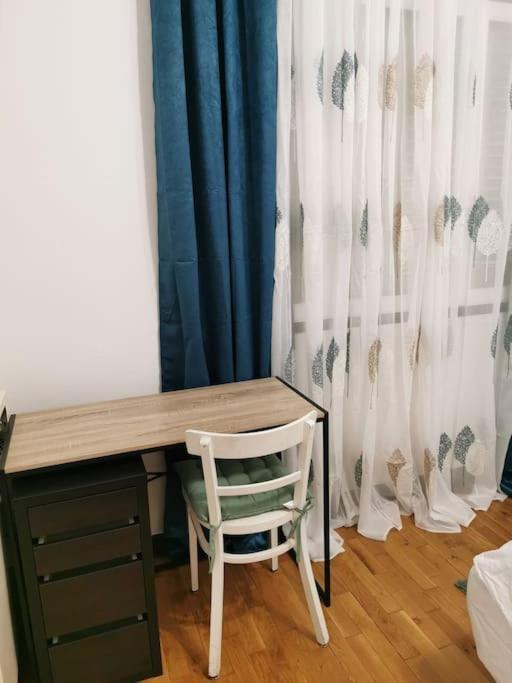 Appartement Meubles A Villeurbanne Lyon Ngoại thất bức ảnh